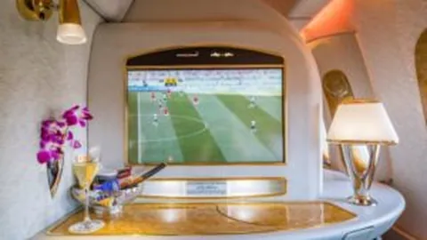 马刺惊险逆转，福克斯18秒绝杀贾伦42分，灰熊败北